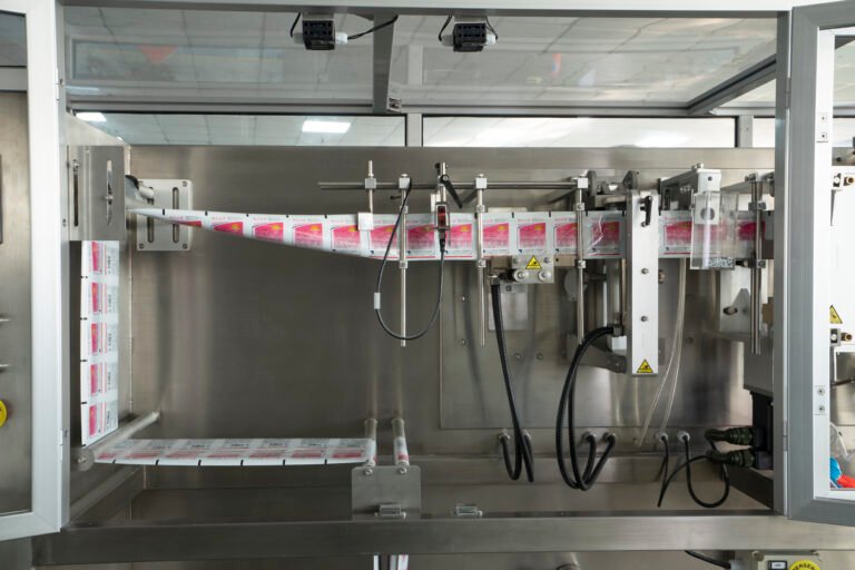 HS130 automatic packaging machine high-speed operation for large-scale production